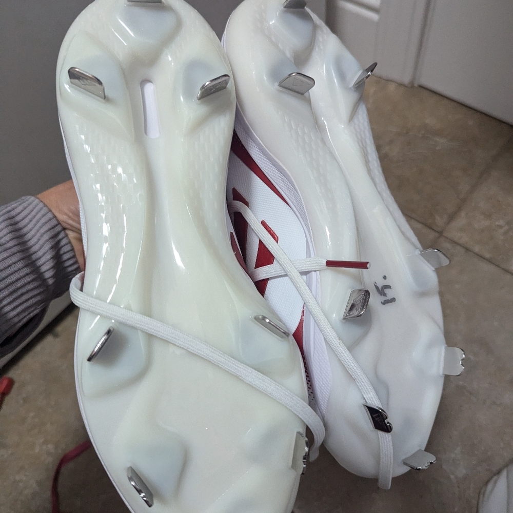 ADIDAS SOFTBALL CLEATS - Picture 3 of 4